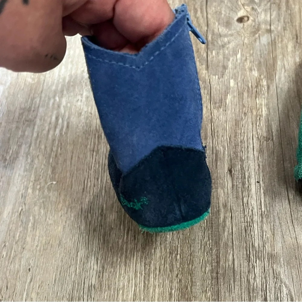 Weebok VTG Suede‎ Booties w/ Cactus & Lizard